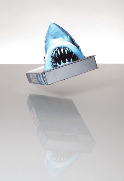 http://www.mophie.ch/files/gimgs/12_jaws.jpg
